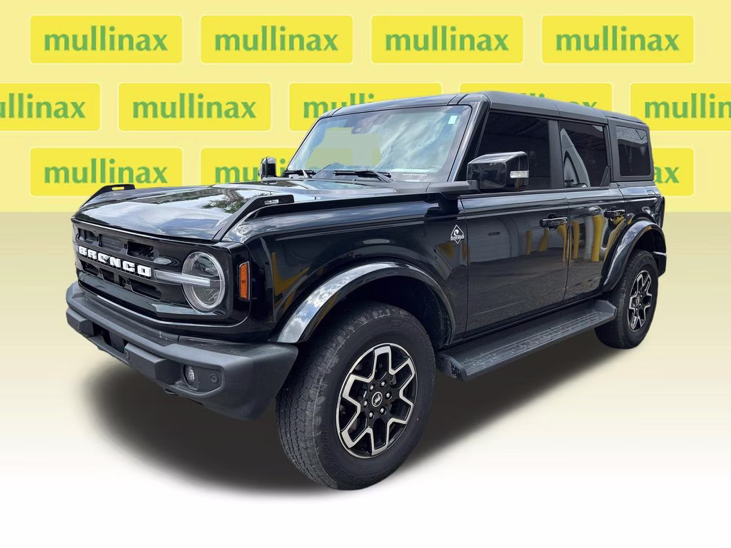 2025 Shadow Black Ford Bronco Outer Banks 4X4 SUV