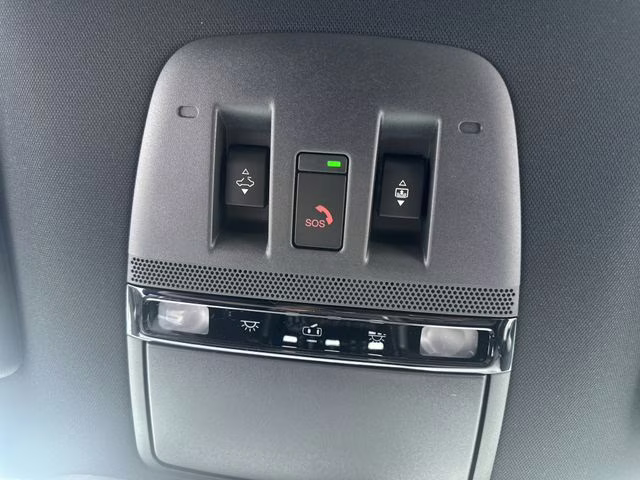 2025 Aspen White Tricoat/Super Black Nissan Armada PRO-4X 4X4 SUV