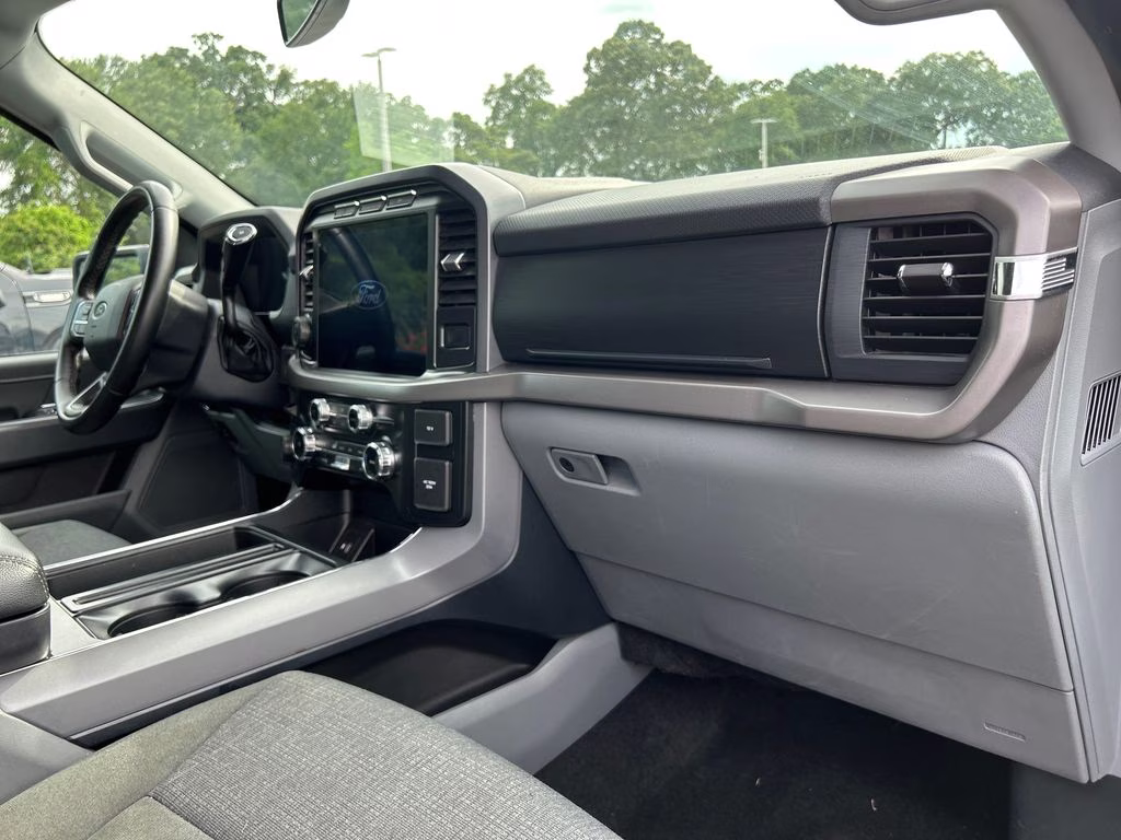 2024 Agate Black Metallic Ford F-150 XLT 4X4 Truck