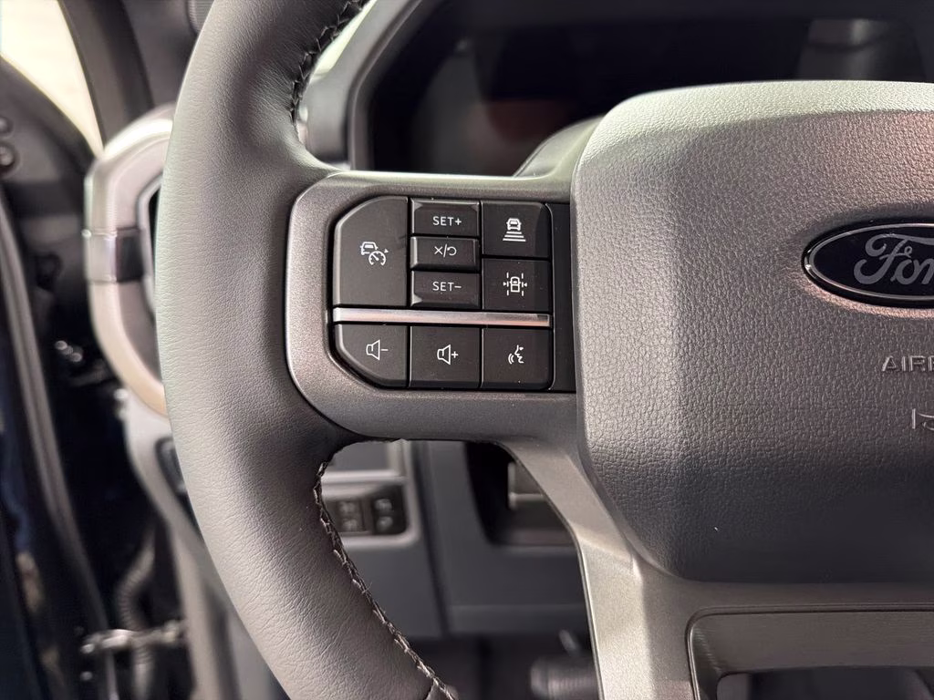 2026 AGATE BLACK Ford F-150 Lariat 4X4 Truck
