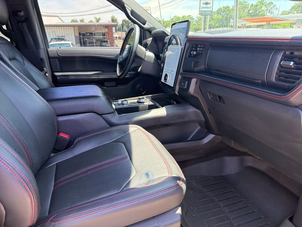 2024 Gray Metallic Ford Expedition Limited 4X4 SUV