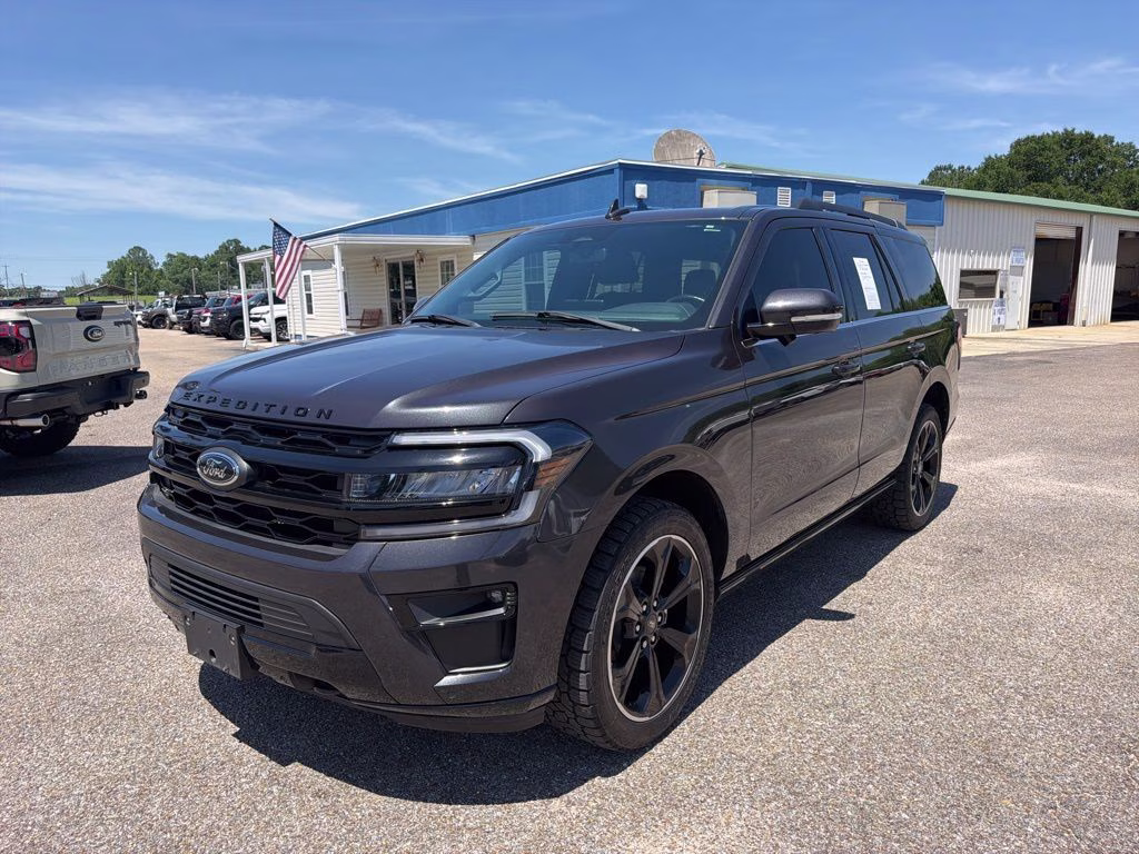 2024 Gray Metallic Ford Expedition Limited 4X4 SUV