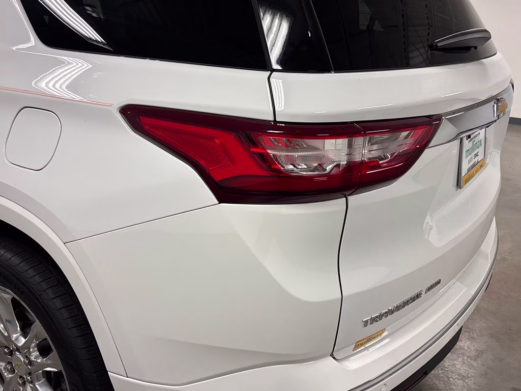 2018 Summit White Chevrolet Traverse High Country AWD SUV