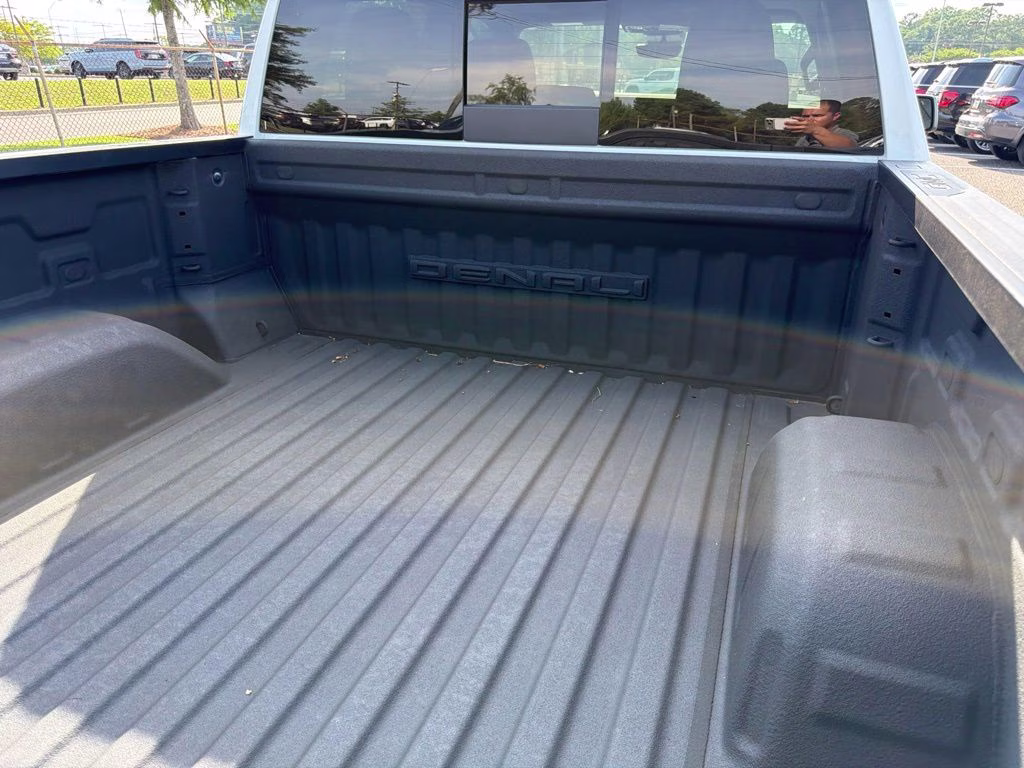 2023 Summit White GMC Sierra 1500 Denali 4X4 Truck