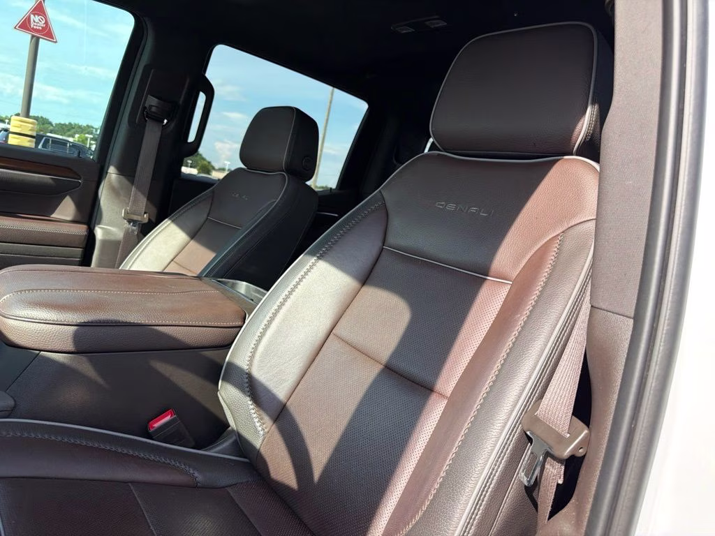 2023 Summit White GMC Sierra 1500 Denali 4X4 Truck