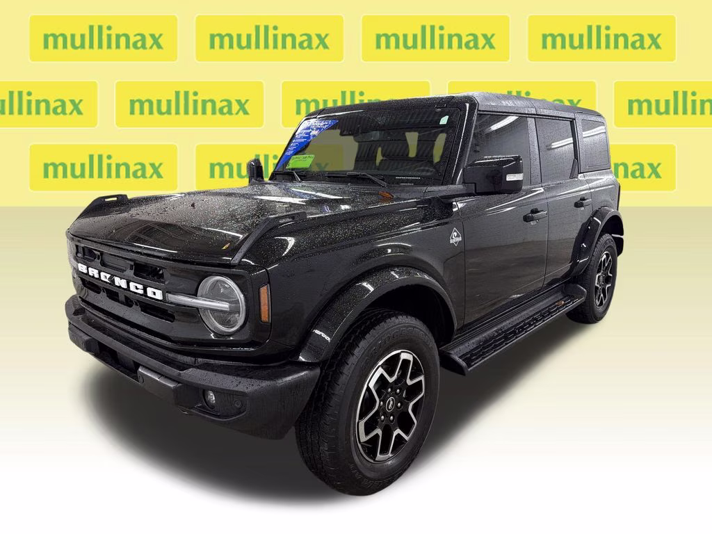 2025 Shadow Black Ford Bronco Outer Banks 4X4 SUV