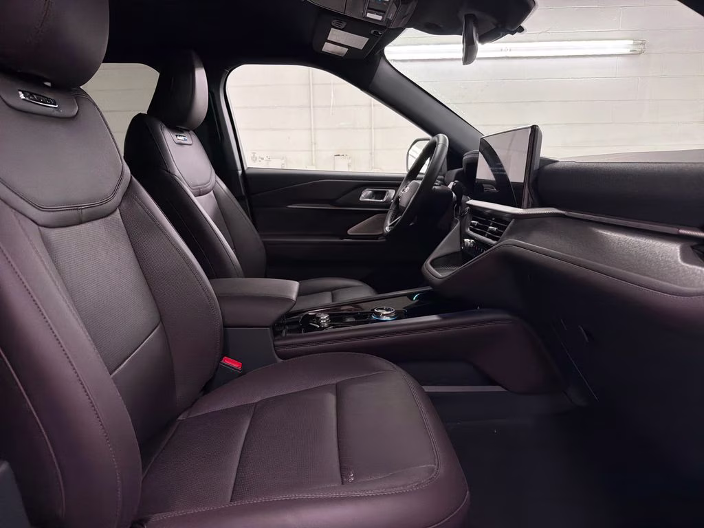 2026 SPACE WHITE Ford Explorer Platinum RWD SUV
