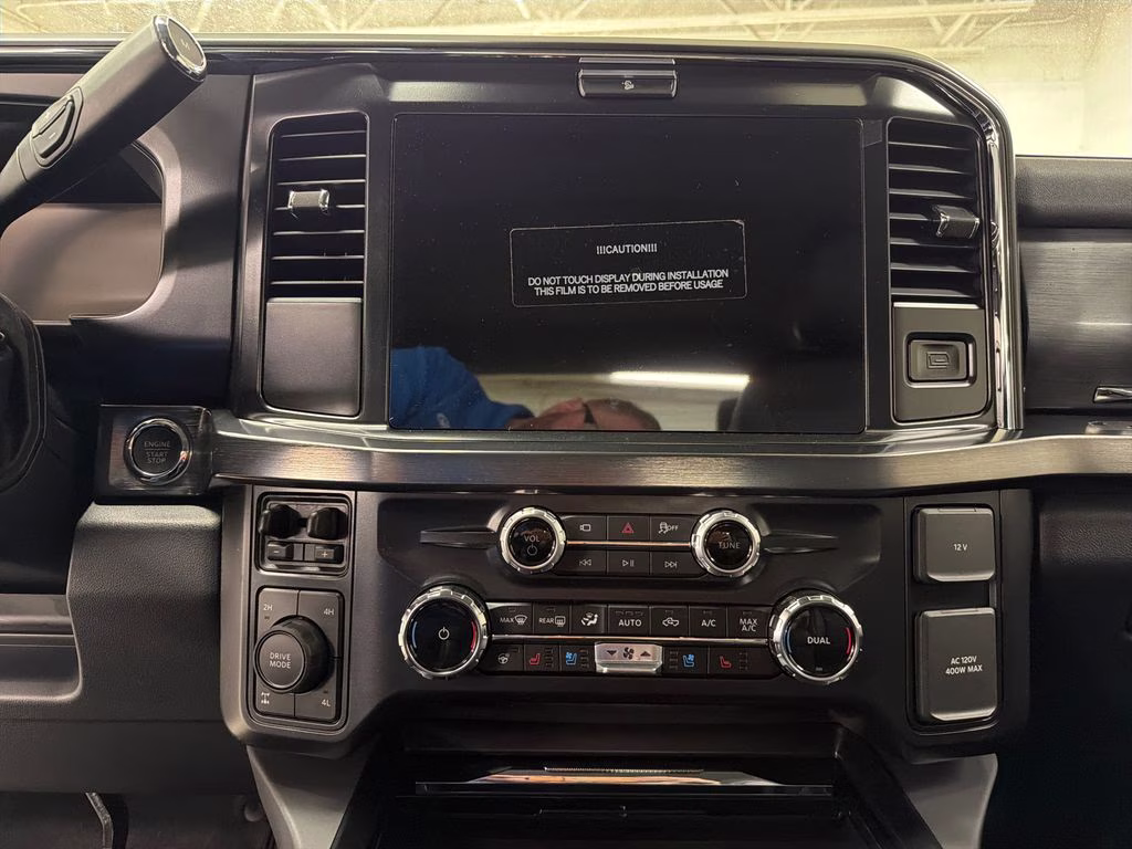 2026 STAR WHITE Ford Super Duty F-250 SRW Lariat 4X4 Truck