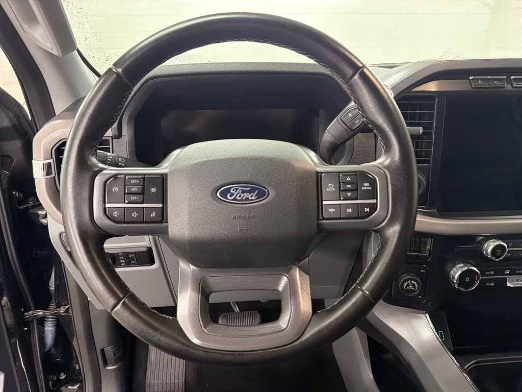 2024 Agate Black Metallic Ford F-150 XLT 4X4 Truck