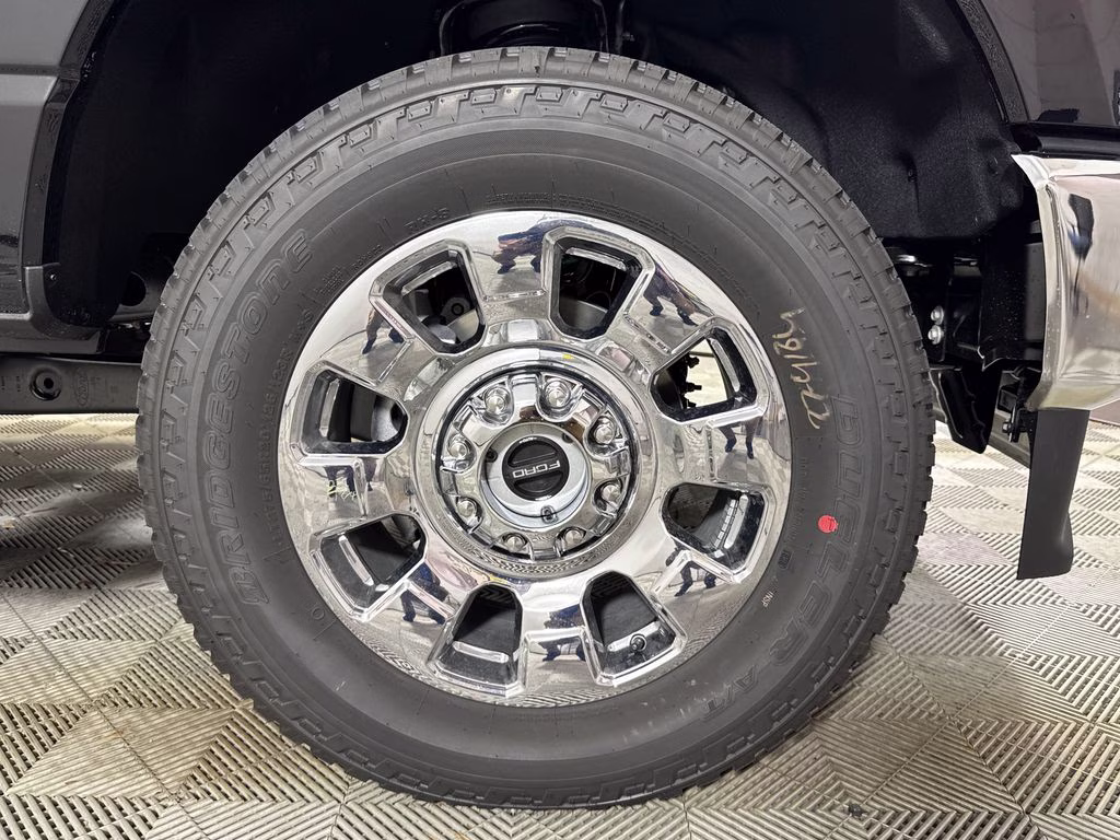 2026 Agate Black Metallic Ford Super Duty F-250 SRW Lariat 4X4 Truck