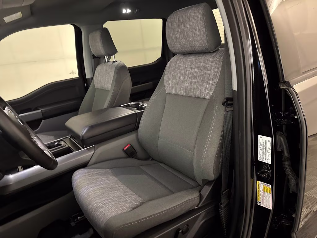 2023 Agate Black Metallic Ford F-150 XLT 4X4 Truck