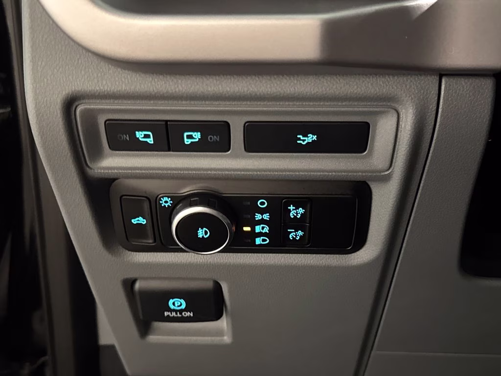 2023 Agate Black Metallic Ford F-150 XLT 4X4 Truck