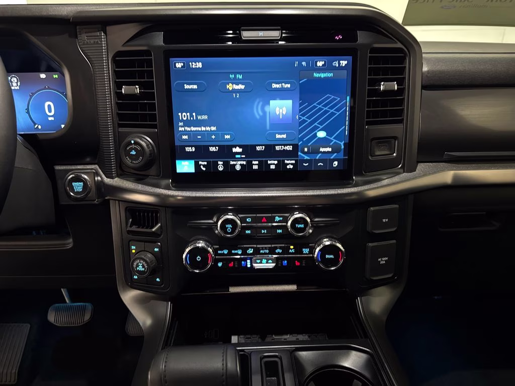 2025 Gray Metallic Ford F-150 Lariat 4X4 Truck
