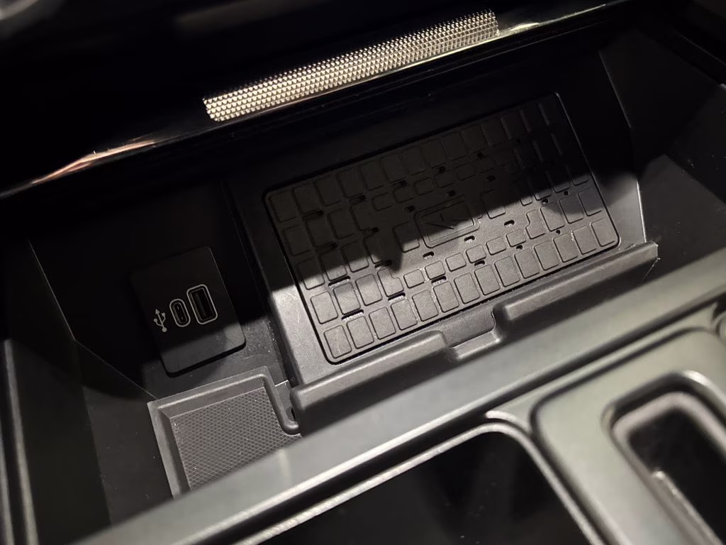 2025 Gray Metallic Ford F-150 Lariat 4X4 Truck