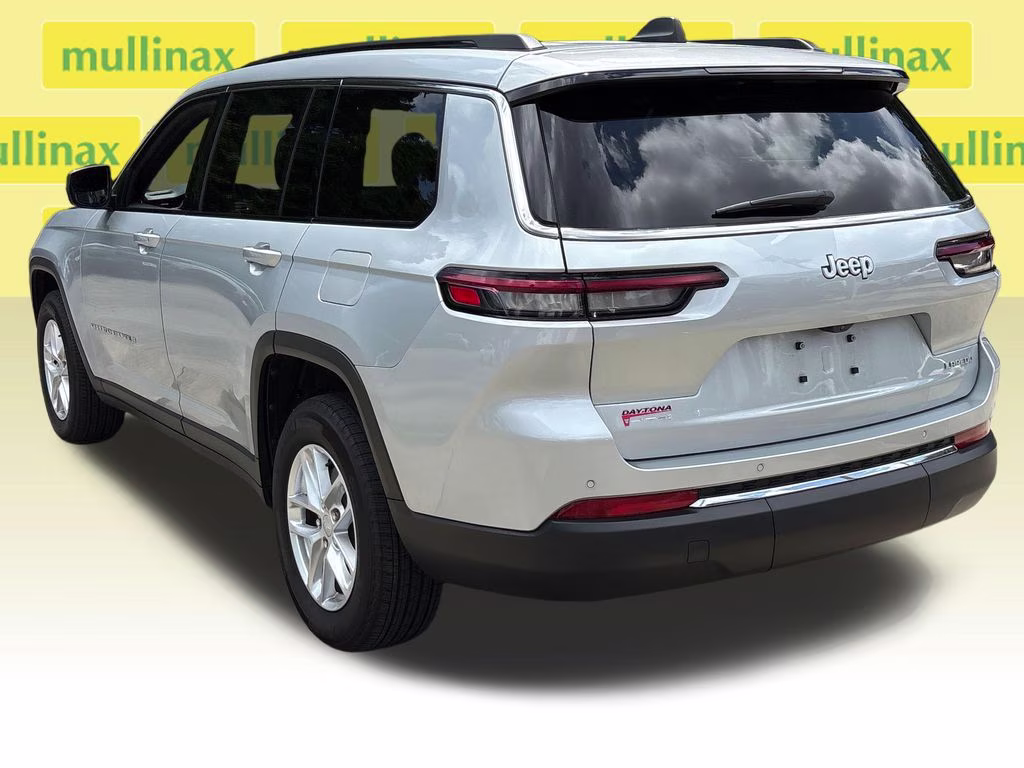 2025 Silver Zynith Jeep Grand Cherokee L Laredo RWD SUV