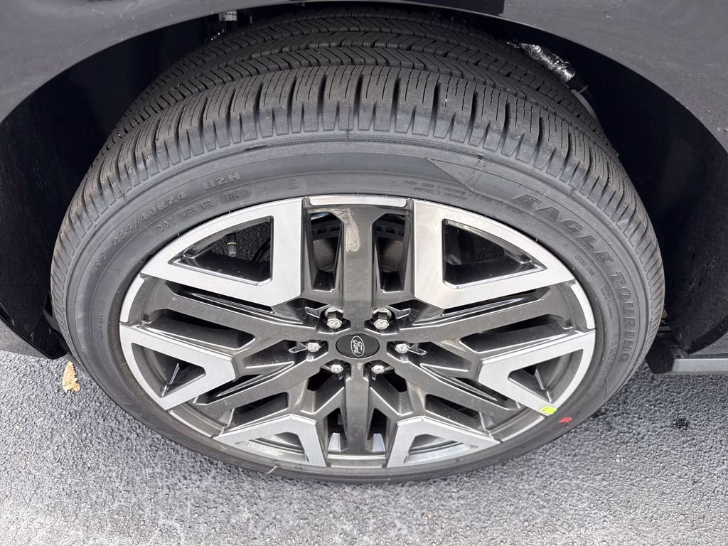 2026 Agate Black Metallic Ford Expedition Max Platinum 4X4 SUV