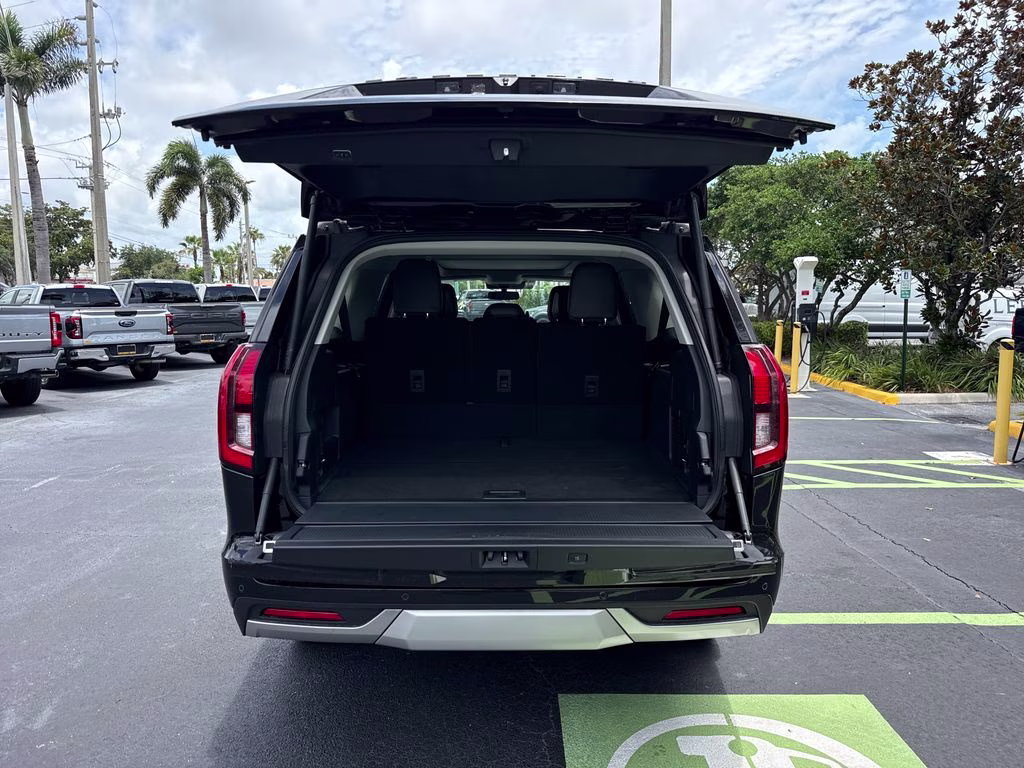 2026 Agate Black Metallic Ford Expedition Max Platinum 4X4 SUV