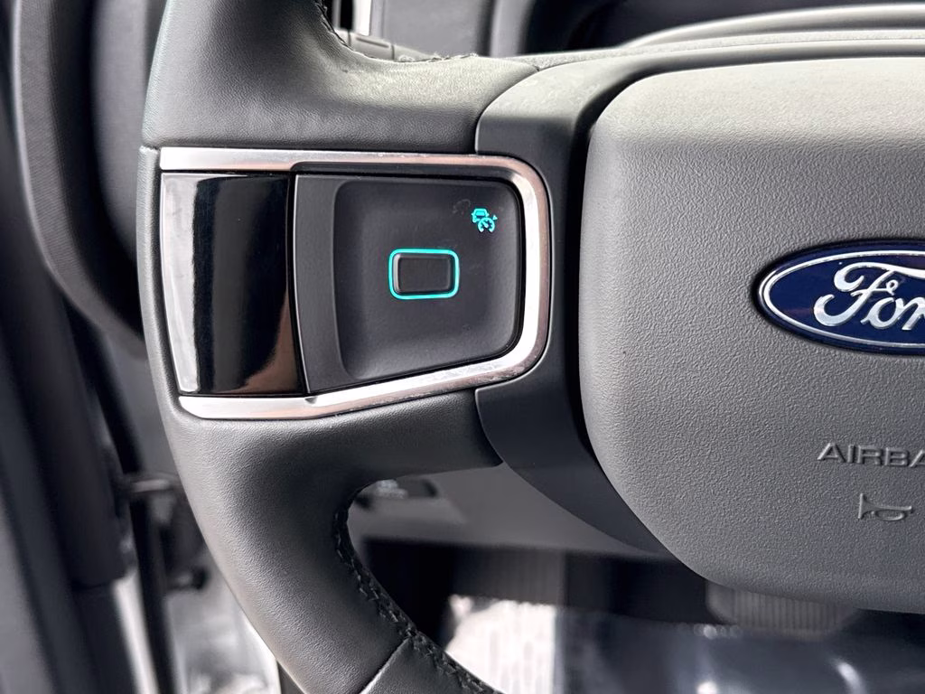 2025 Oxford White Ford Expedition Active RWD SUV