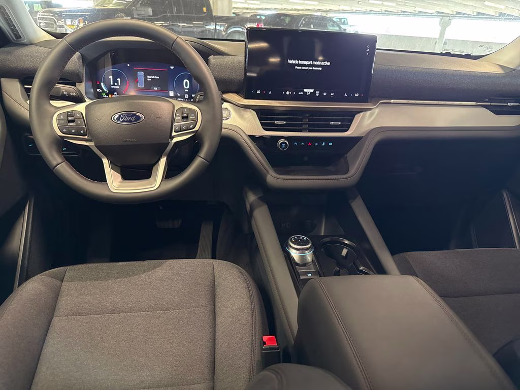 2026 White Metallic Ford Explorer Active RWD SUV