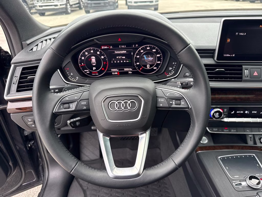 2020 Moonlight Blue Metallic Audi Q5 45 Premium Plus AWD SUV