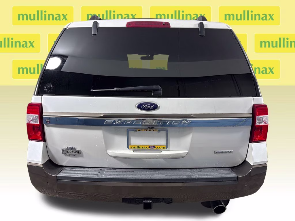 2016 White Platinum Clearcoat Metallic Ford Expedition King Ranch RWD SUV