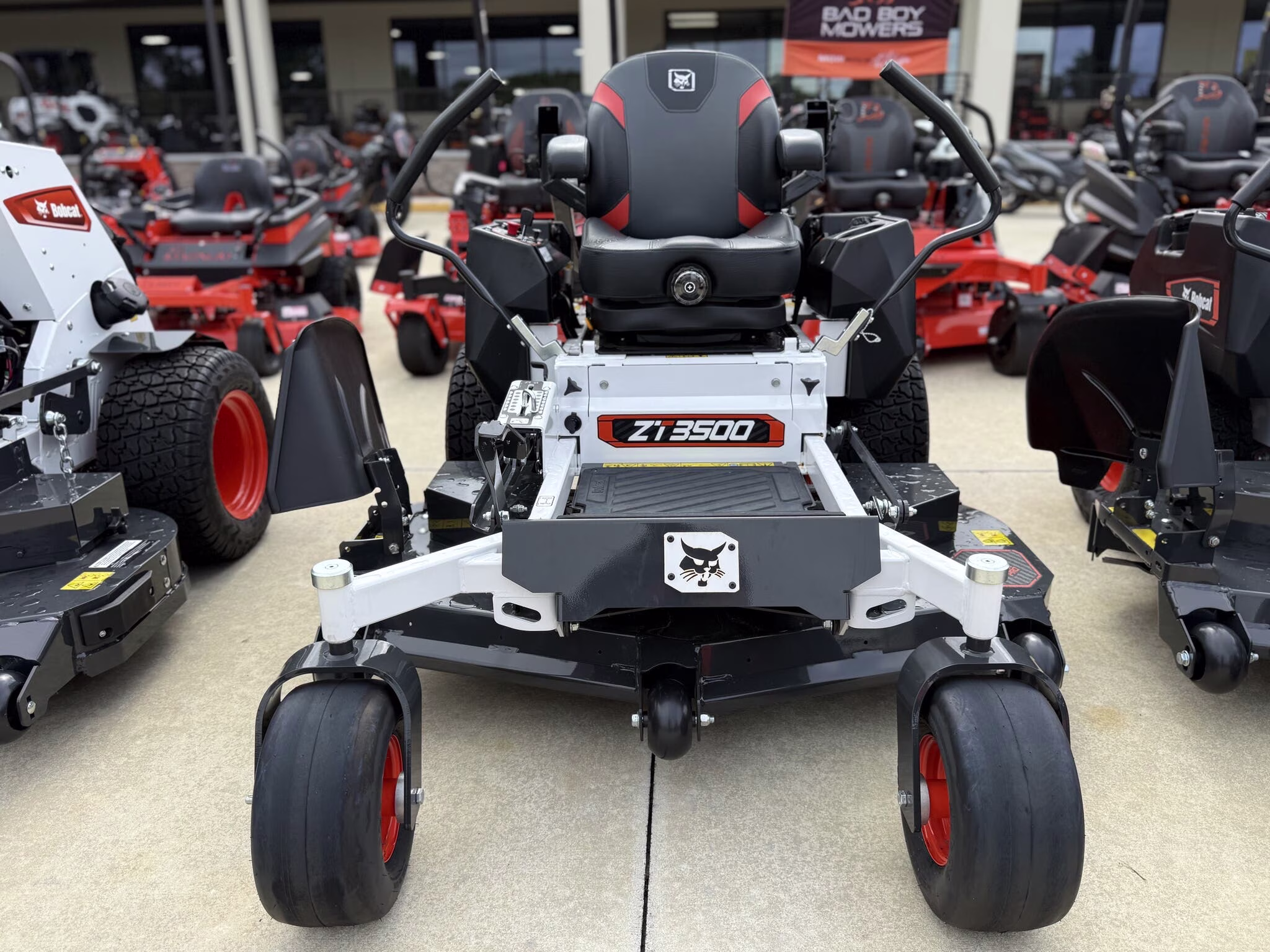 2026 Bobcat ZT3500 Series 61 Lawn Mower