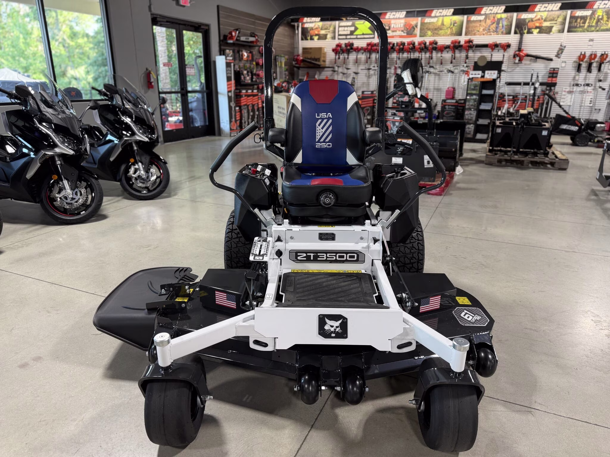 2026 Bobcat ZT3500 Series 61 Founders Edition Lawn Mower