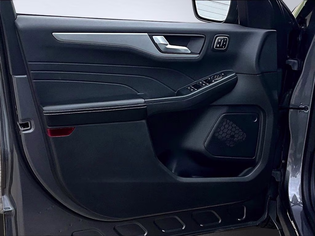 2023 Carbonized Gray Metallic Ford Escape Platinum AWD SUV