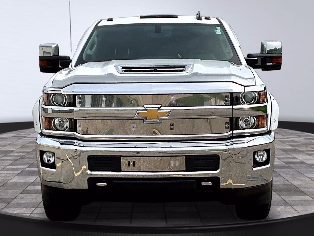2019 Summit White Chevrolet Silverado 2500HD LT 4X4 Truck