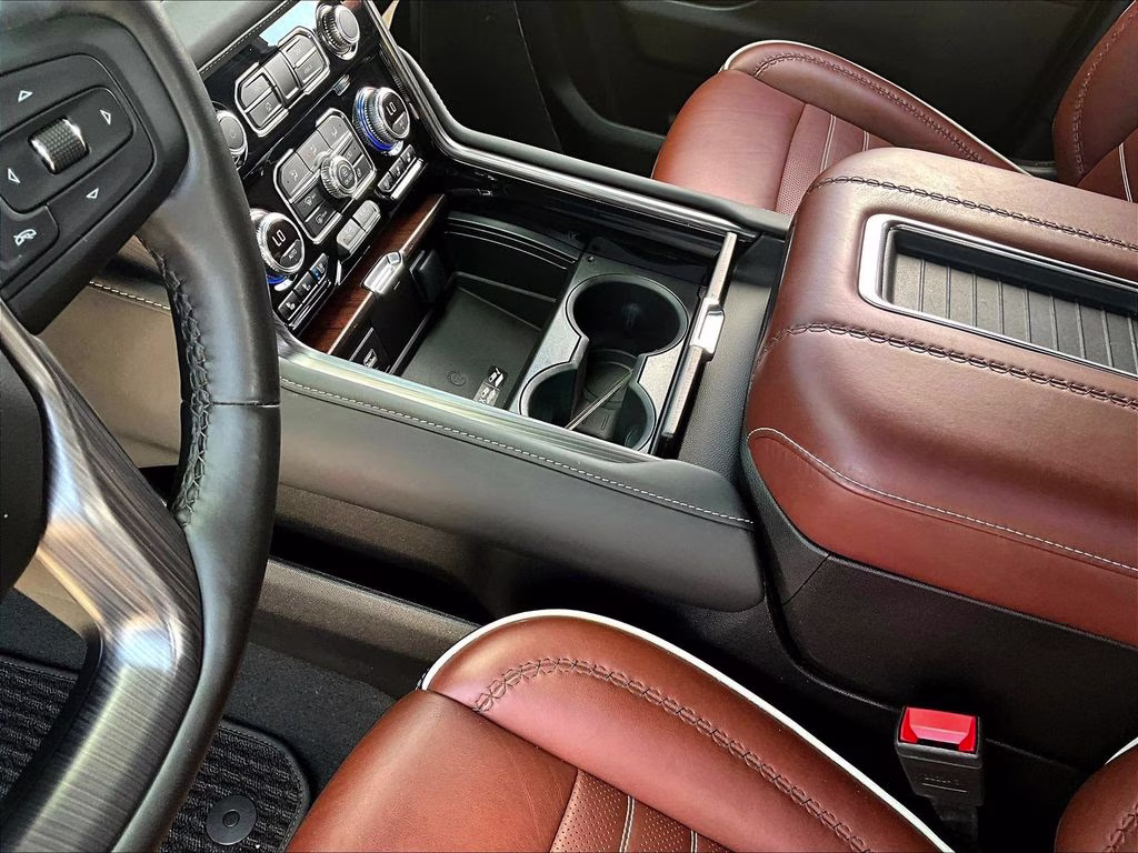 2024 Onyx Black GMC Yukon Denali Ultimate 4X4 SUV