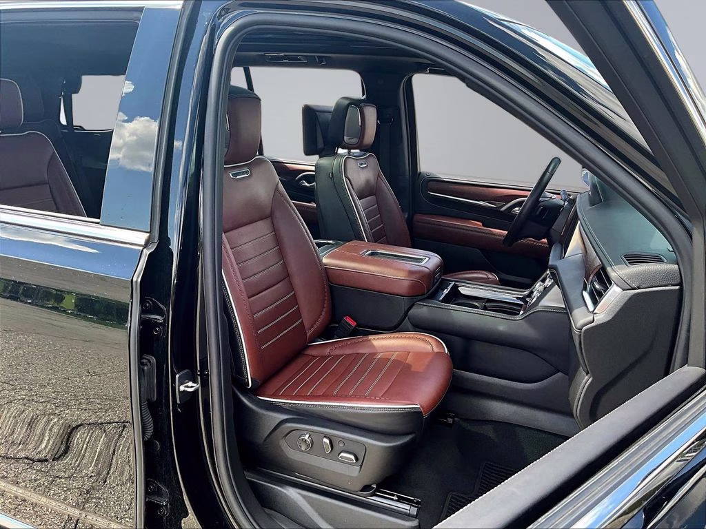 2024 Onyx Black GMC Yukon Denali Ultimate 4X4 SUV
