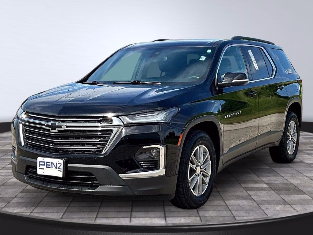 2023 Mosaic Black Metallic Chevrolet Traverse LT Leather AWD SUV