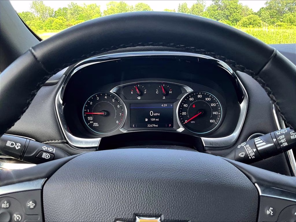2023 Mosaic Black Metallic Chevrolet Traverse LT Leather AWD SUV