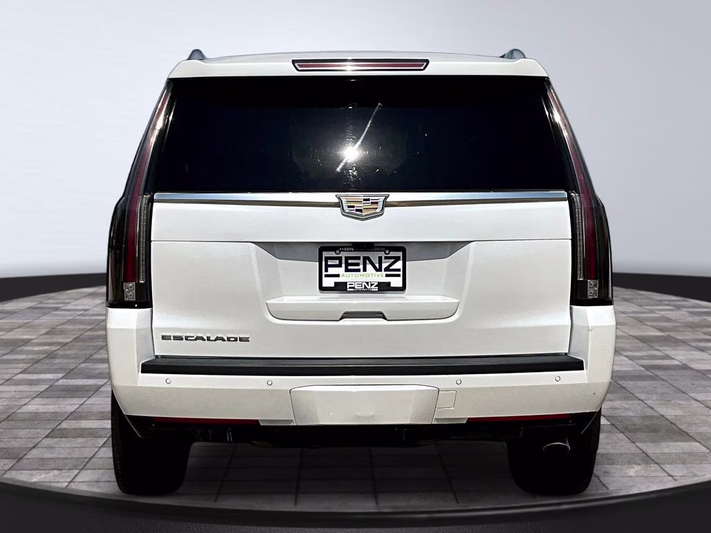 2019 Crystal White Tricoat Cadillac Escalade Luxury 4X4 SUV