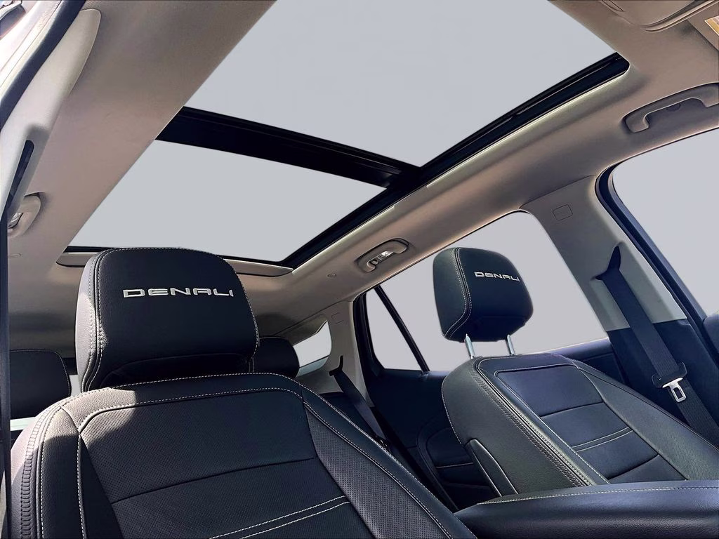 2022 White Frost Tricoat GMC Terrain Denali AWD SUV