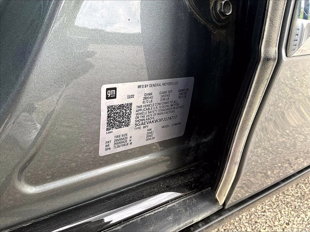 2023 Moonstone Gray Metallic Buick Enclave Essence AWD SUV