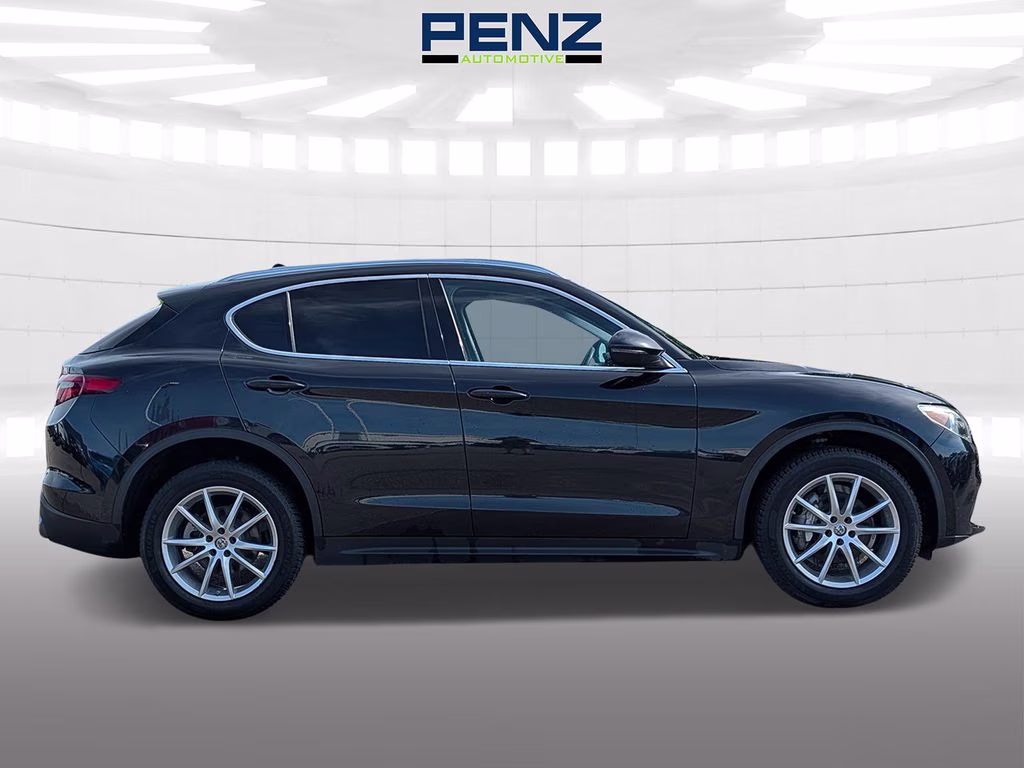 2018 Vulcano Black Metallic Alfa Romeo Stelvio Ti AWD SUV