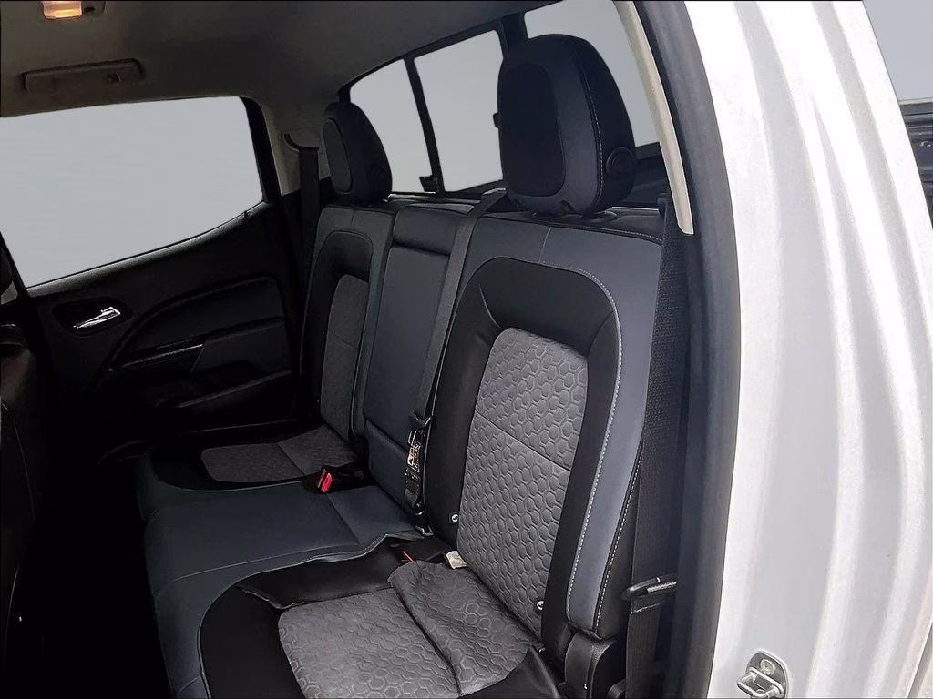2022 Summit White Chevrolet Colorado Z71 4X4 Truck