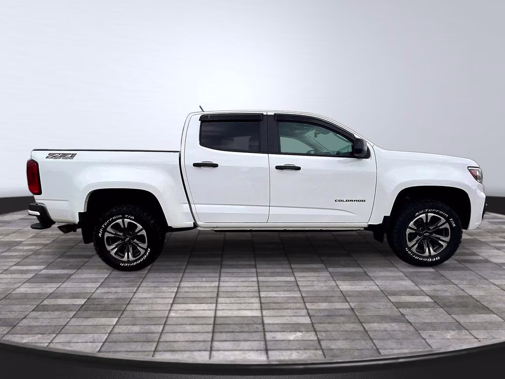 2022 Summit White Chevrolet Colorado Z71 4X4 Truck