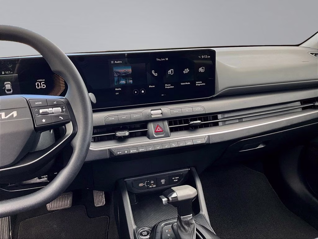 2025 Interstellar Gray Kia K4 LXS FWD Sedan