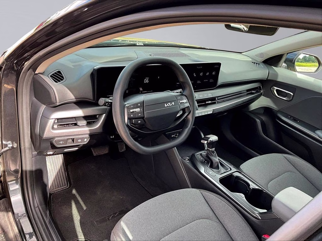 2025 Interstellar Gray Kia K4 LXS FWD Sedan