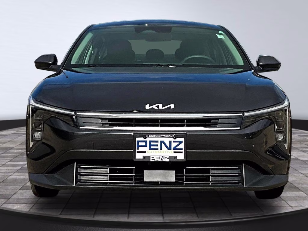 2025 Interstellar Gray Kia K4 LXS FWD Sedan