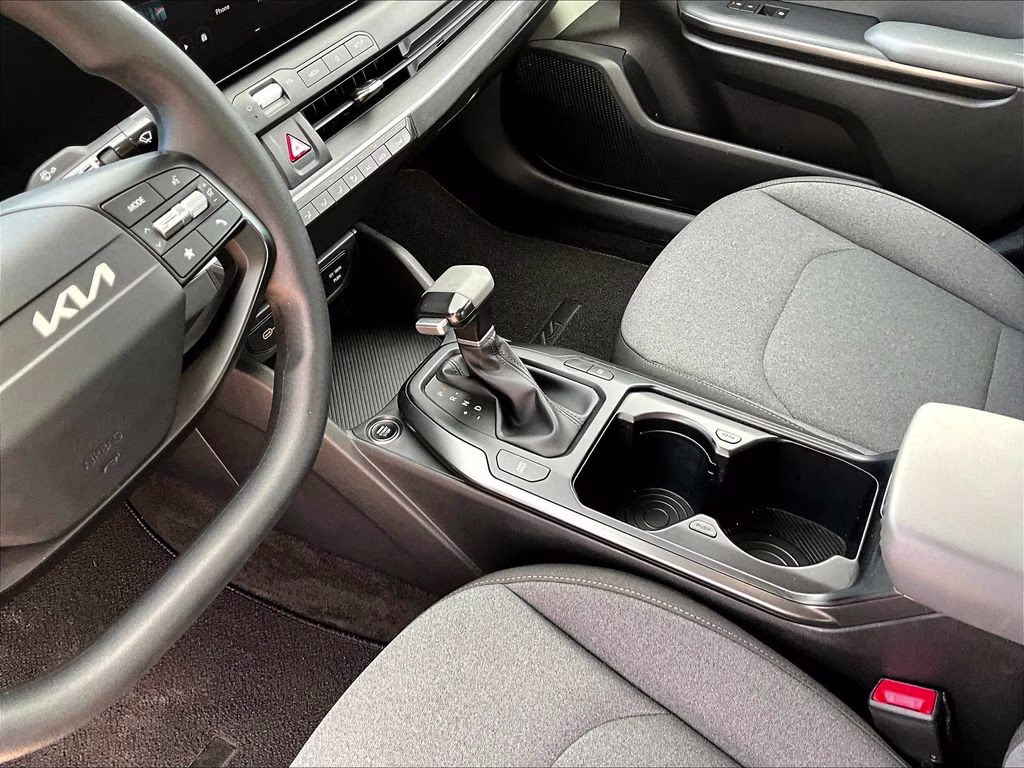 2025 Interstellar Gray Kia K4 LXS FWD Sedan