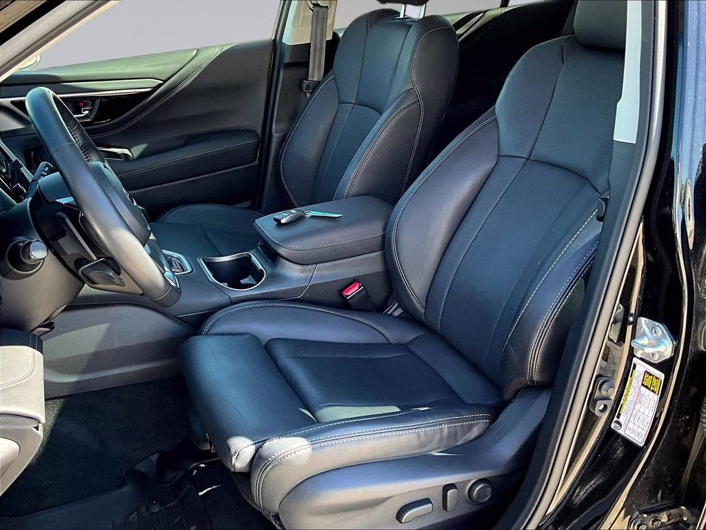 2022 Crystal Black Silica Subaru Outback Limited XT AWD SUV