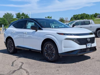 2026 Everest White Pearl/Black Nissan Murano Platinum AWD SUV