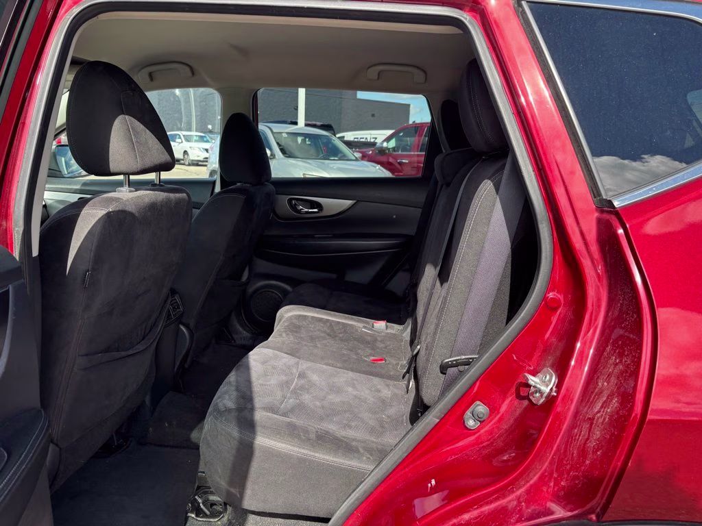 2015 Cayenne Red Nissan Rogue SV AWD SUV