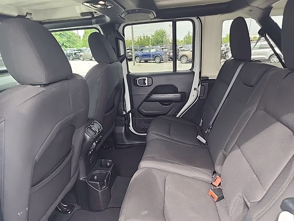 2023 Bright White Clearcoat Jeep Wrangler Sahara 4X4 SUV