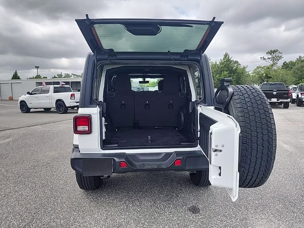 2023 Bright White Clearcoat Jeep Wrangler Sahara 4X4 SUV