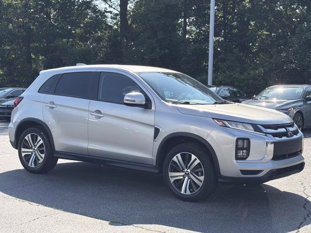 2024 Alloy Silver Metallic Mitsubishi Outlander Sport 2.0 SE 4X4 SUV