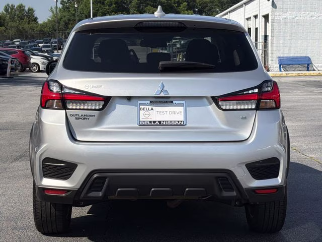 2024 Alloy Silver Metallic Mitsubishi Outlander Sport 2.0 SE 4X4 SUV